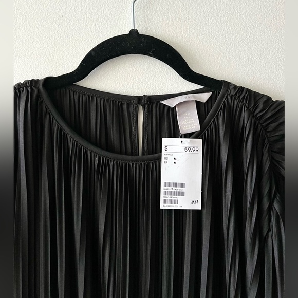 Black Cocktail H&M Dress - Picture 3 of 6